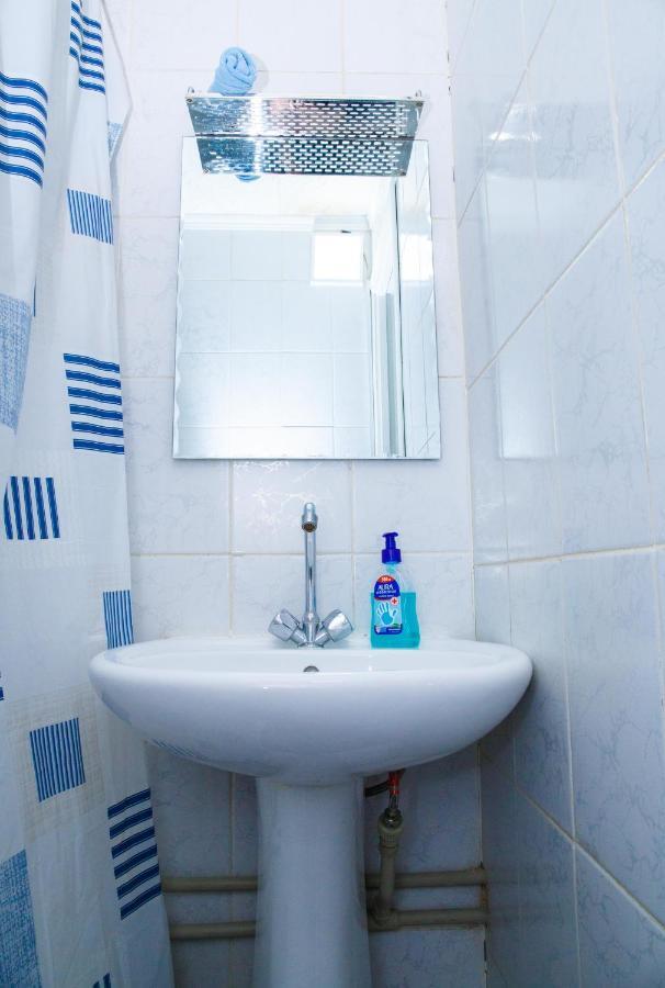 Yourhouse Микрорайон 1, Дом 5 - Экономичнее Квартиры, Уютнее Гостиницы Almatý Exterior foto